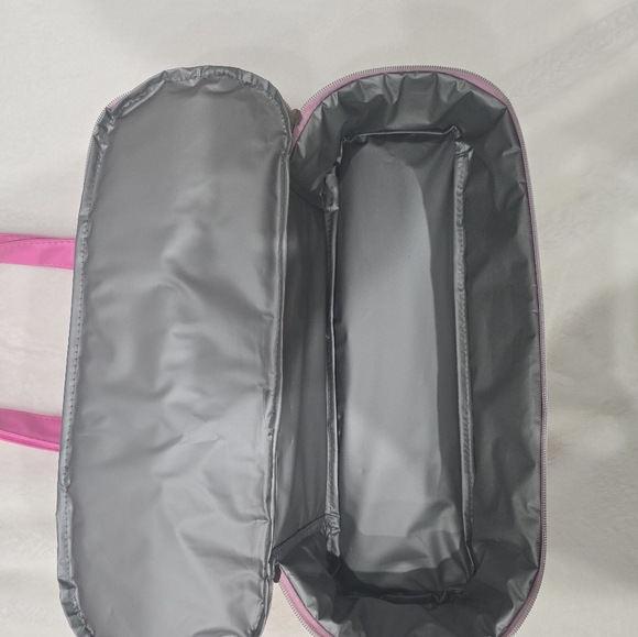 Tommy Bahama Kids Pink Mesh Tote With Insulated Base. - Picture 4 of 4